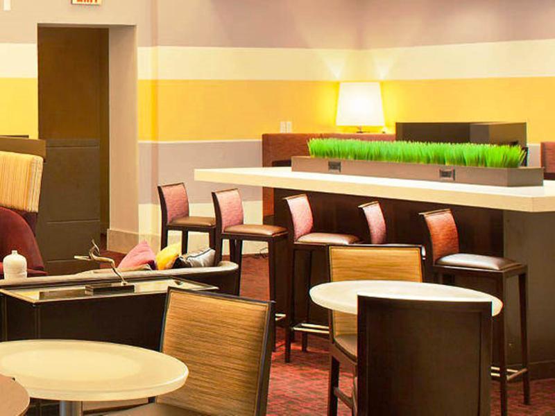 Hotel Courtyard By Marriott New York Jfk Airport Exterior foto