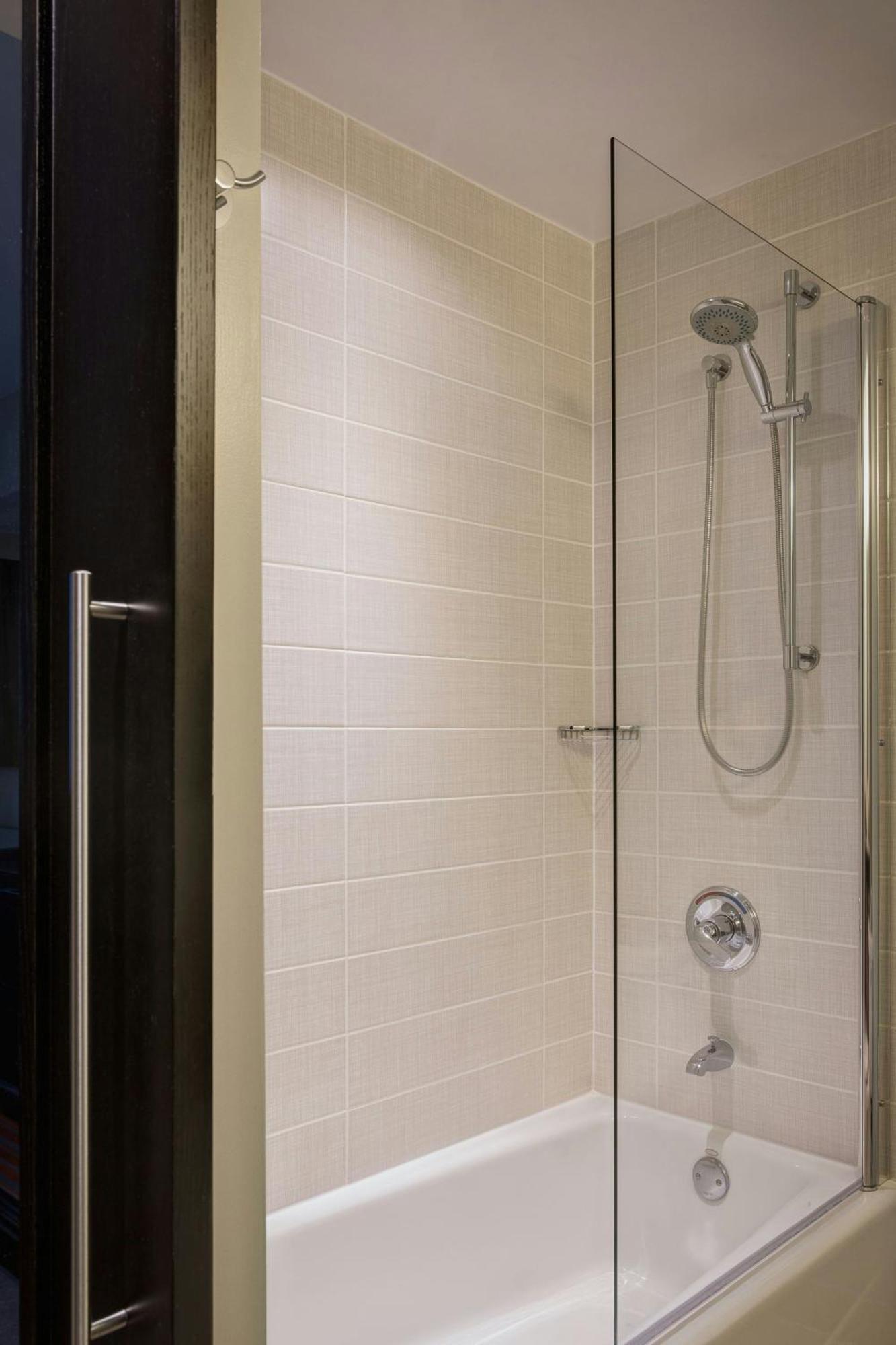 Hotel Courtyard By Marriott New York Jfk Airport Exterior foto